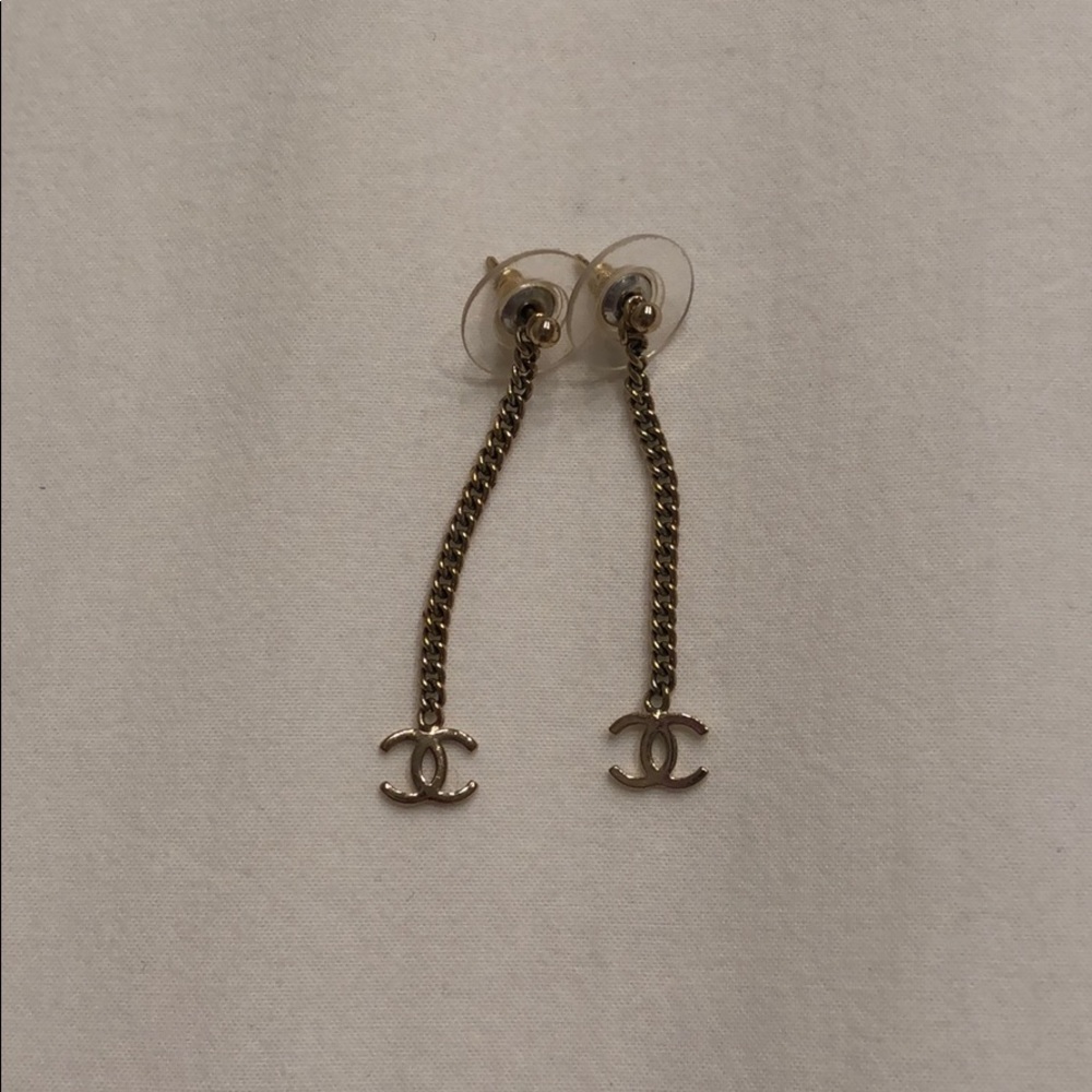 Authentic Chanel earnings